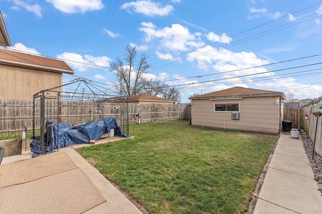 view of yard with a patio area