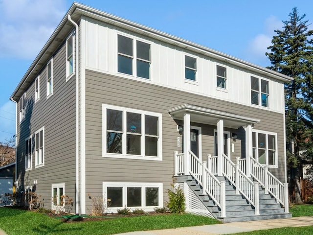 view of front facade with a porch