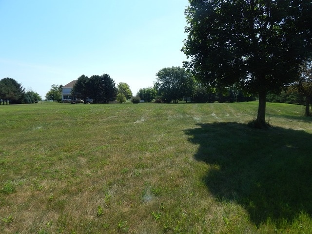 Listing photo 3 for LOT14 Crane Ct, Genoa IL 60135