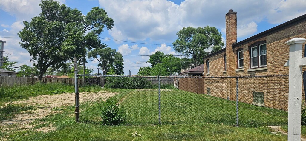 7412 W 64th St, Summit, IL 60501 - photo 2