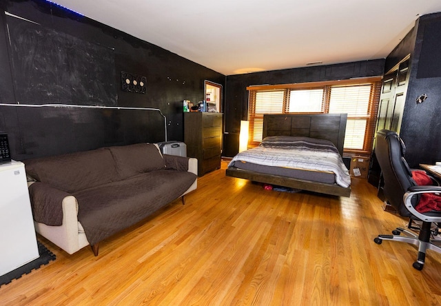 39 Mill Pond Dr, Glendale Heights, IL 60139 - bedroom with wood finished floors and a desk