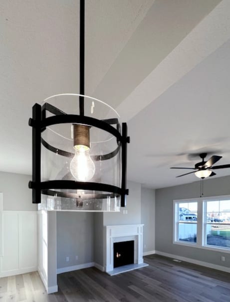 details featuring dark hardwood / wood-style floors and ceiling fan