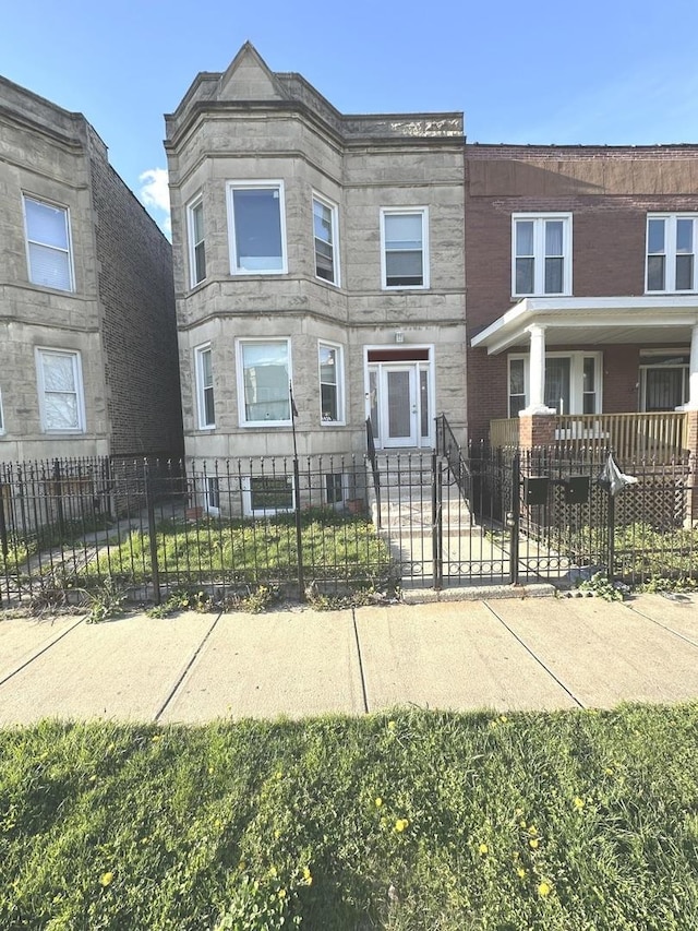 4424 W Congress Pkwy, Chicago, IL 60624 - photo 2