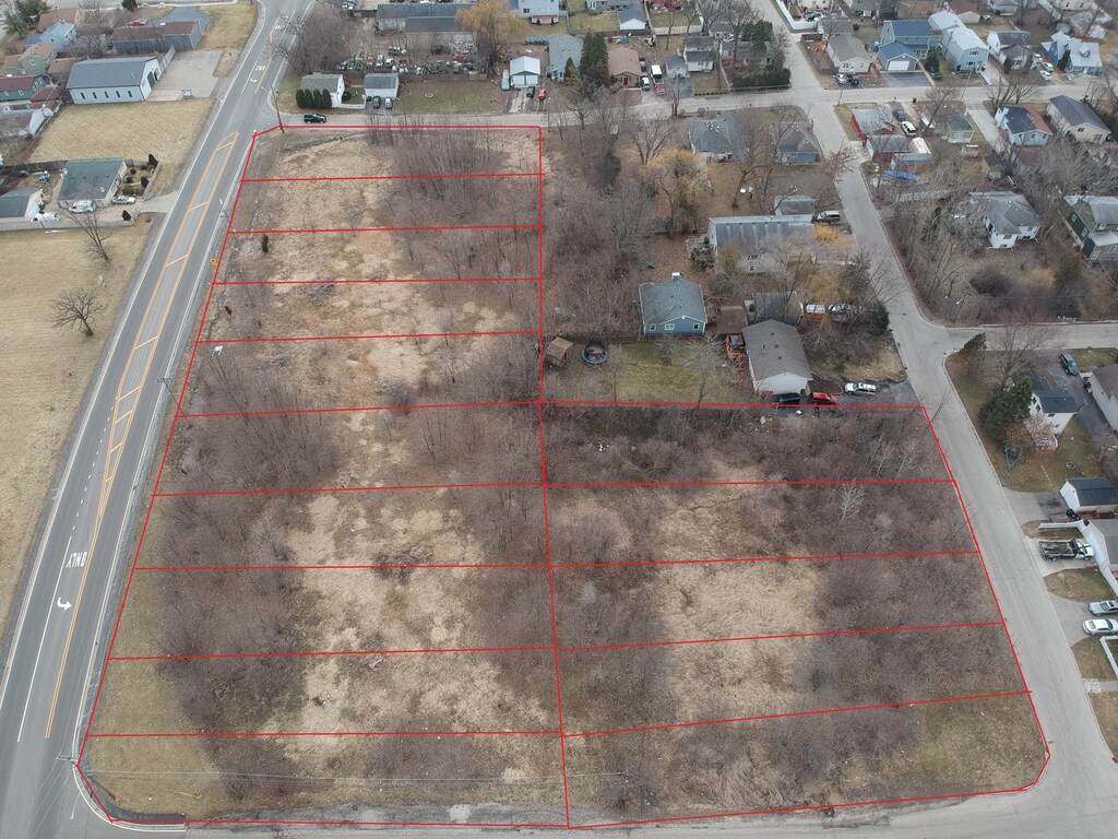 35130 N Fairfield Rd, Round Lake, IL 60073 - photo 1