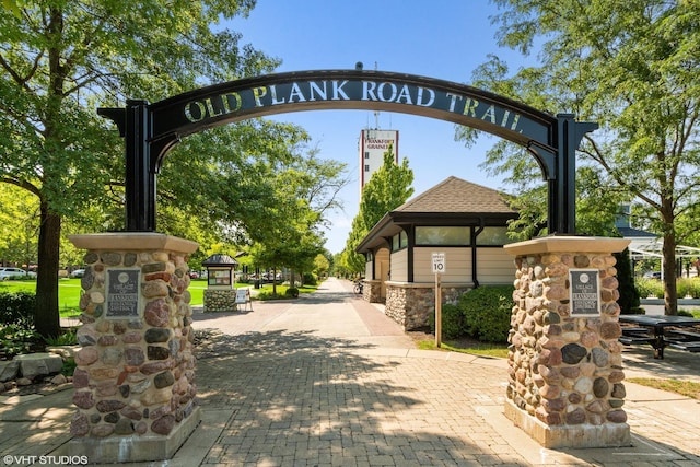 9748 Folkers Dr, Frankfort, IL 60423 - view of home's community