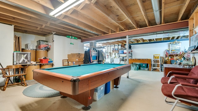 game room featuring billiards