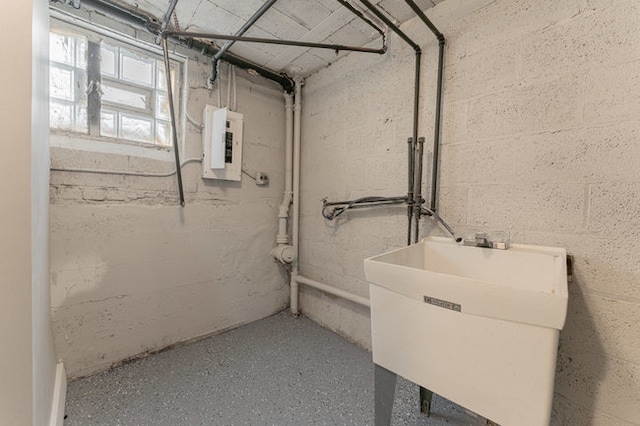 laundry room with sink