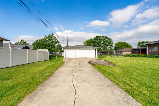 6840 157th St, Tinley Park, IL 60477 - view of yard with a garage