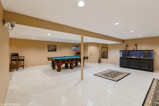 game room featuring pool table