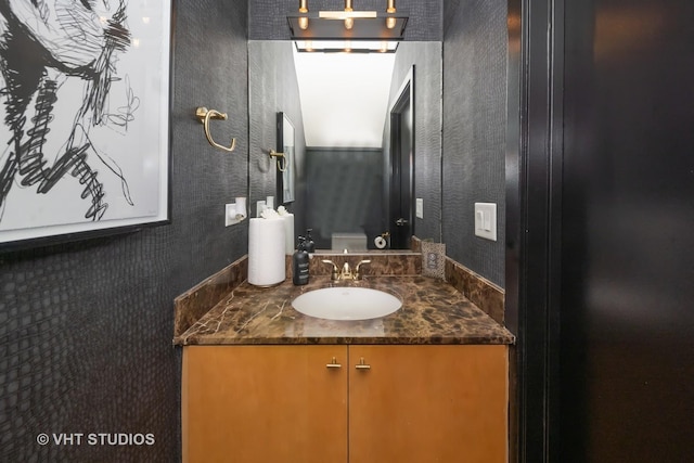 834 E 45th St, Chicago, IL 60653 - bathroom with vanity
