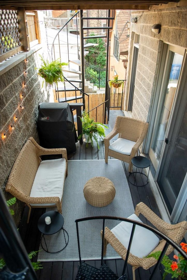 1646 W Augusta Blvd Unit 1, Chicago, IL 60622 - balcony featuring a grill