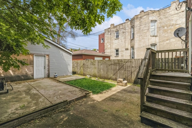 view of yard with a patio