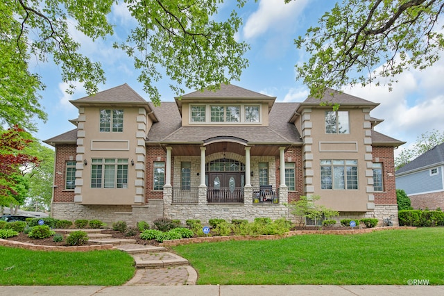 view of front of house featuring a front yard