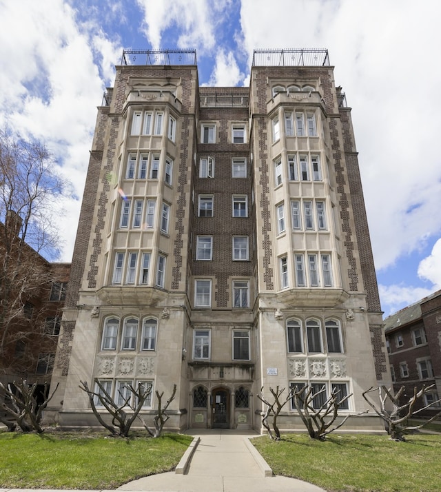 view of building exterior