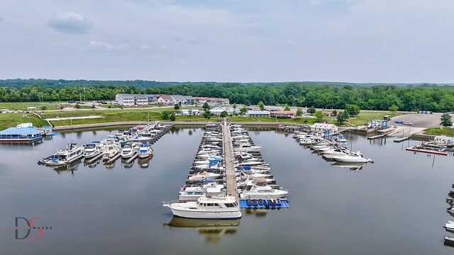 208 Leeward Way, Ottawa, IL 61350 - aerial view of numerous boat docks and a nearby body of water