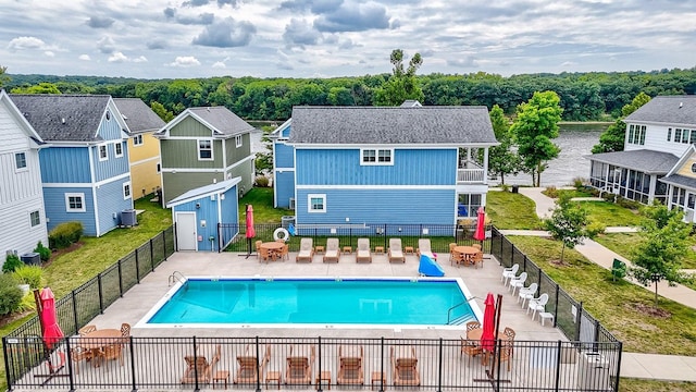 208 Leeward Way, Ottawa, IL 61350 - community pool featuring a patio