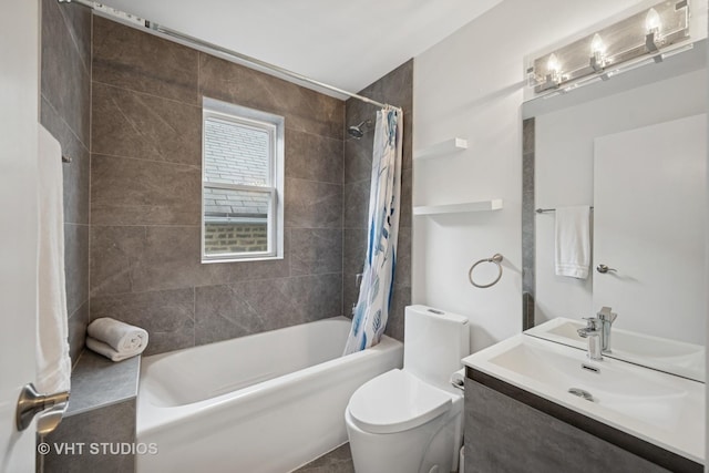 2550 W Thomas St, Chicago, IL 60622 - full bath featuring vanity, toilet, and shower / tub combo