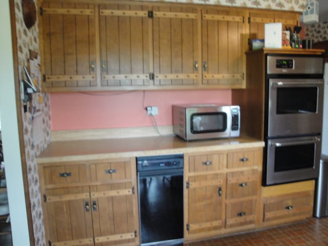 kitchen featuring appliances with stainless steel finishes