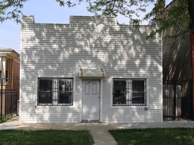 view of front of house