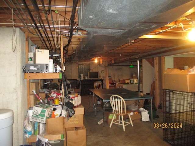 view of unfinished basement