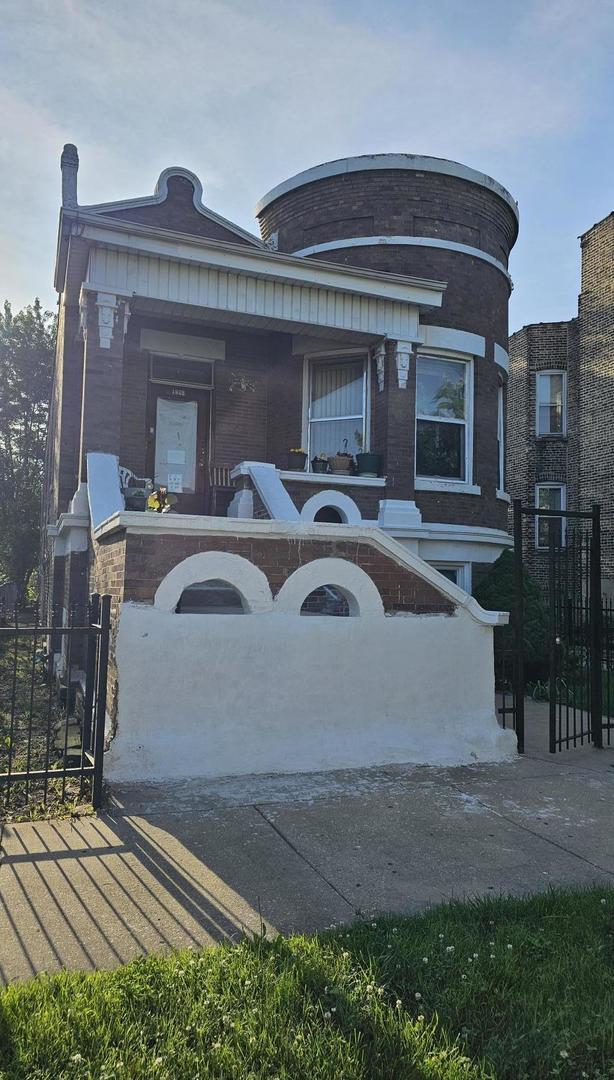 1825 S Lawndale Ave, Chicago, IL 60623 - photo 1