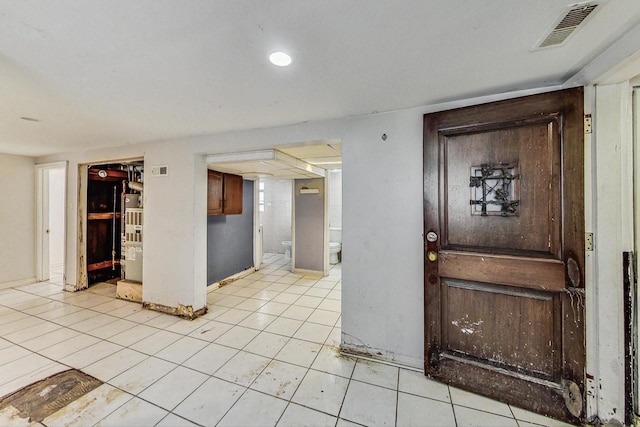 view of tiled entryway