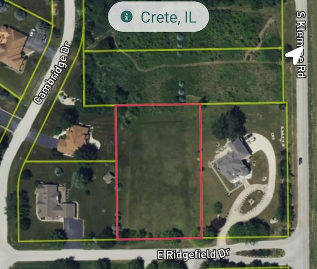 2732 E Ridgefield Dr, Crete, IL 60417