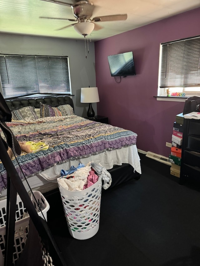 bedroom with ceiling fan