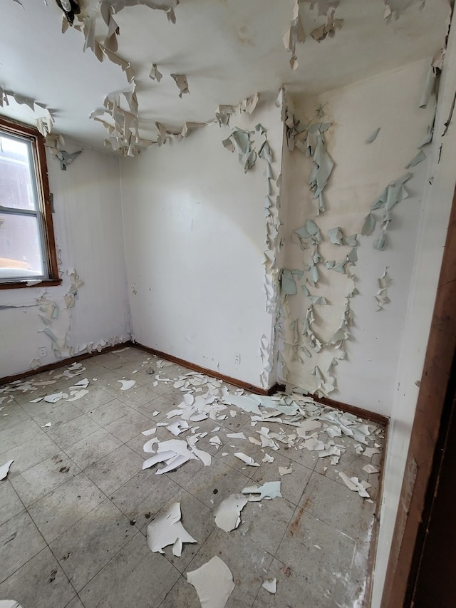 view of tiled spare room