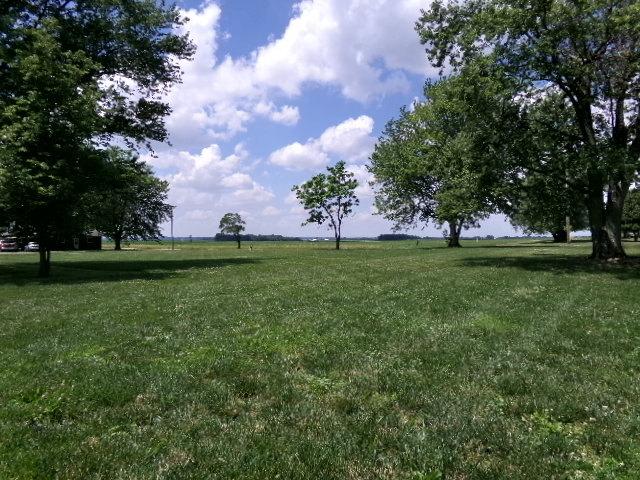 2522 Church St, Clinton, IL 61727 - photo 4