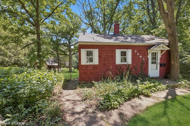 view of outbuilding