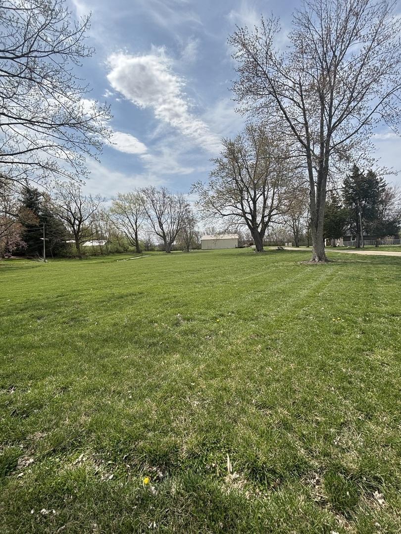 2586 Church St, Clinton, IL 61727 - photo 3