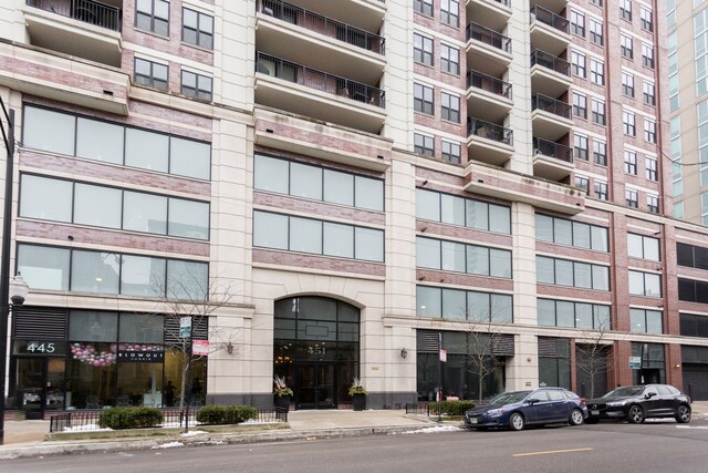 451 W Huron St Unit P125, Chicago, IL 60654 - photo 1