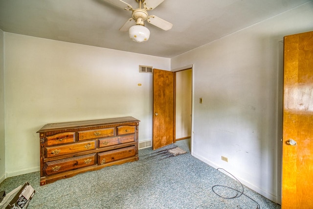 bedroom featuring ceiling fan and carpet floors