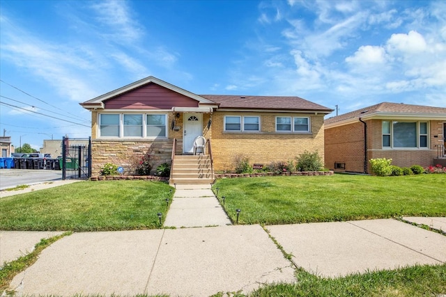 view of front of home with a front lawn