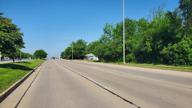 19W068 N Ave, Addison, IL 60101