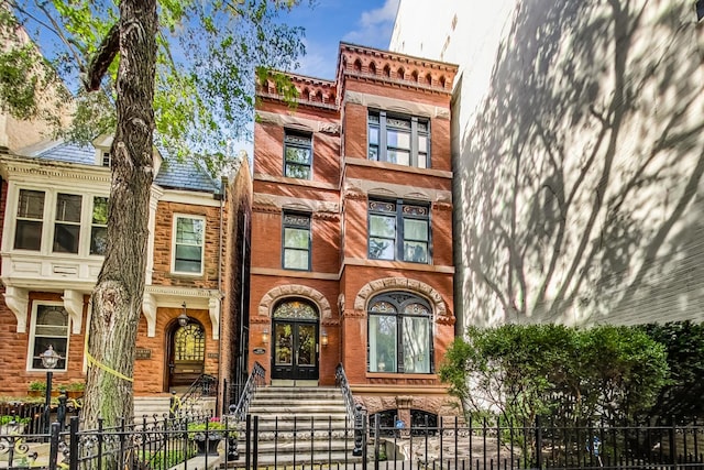 view of italianate home