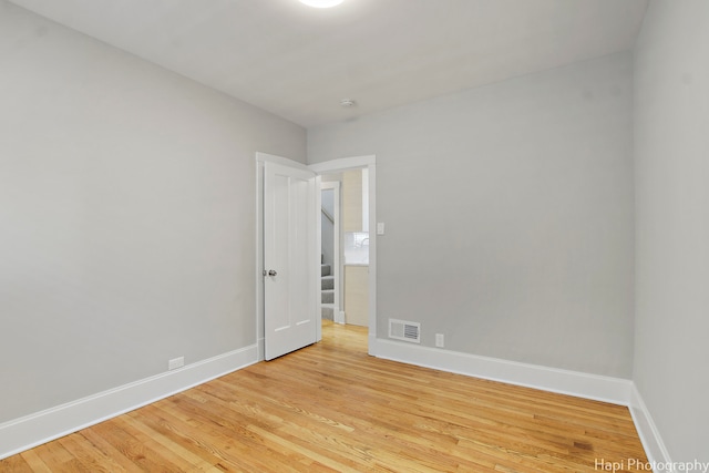 empty room featuring light hardwood / wood-style floors