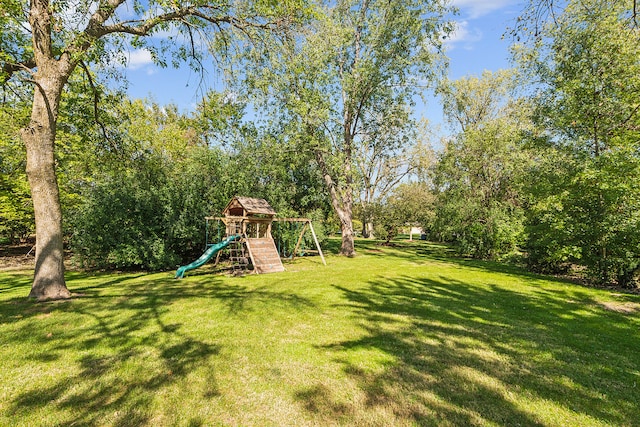 view of yard featuring a playground