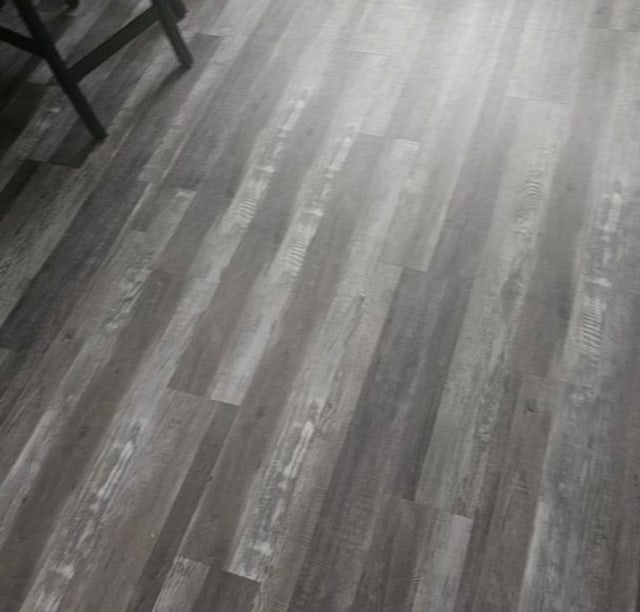 6639 S Rhodes Ave, Chicago, IL 60637 - detailed view of wood finished floors
