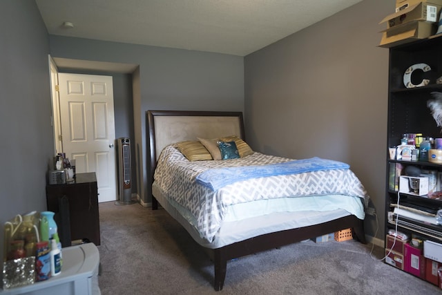 bedroom with carpet flooring