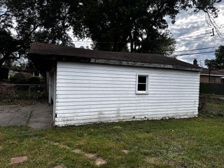 exterior space featuring a lawn