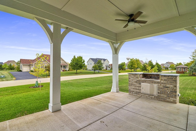 view of patio with ceiling fan