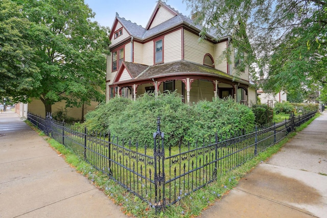 view of front of property