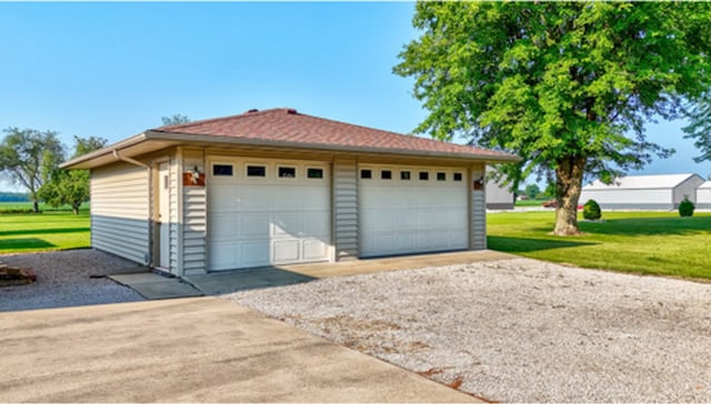 view of detached garage