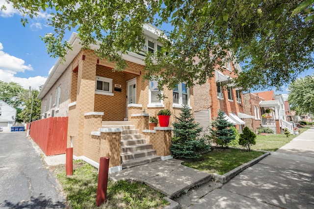 view of front of property