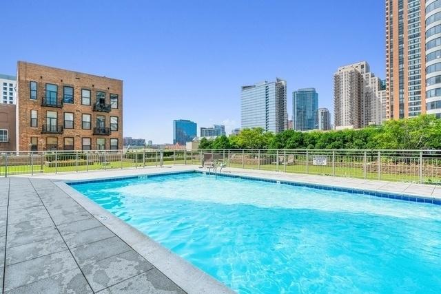 1250 S Michigan Ave Unit 2900, Chicago, IL 60605 - community pool with a city view and fence