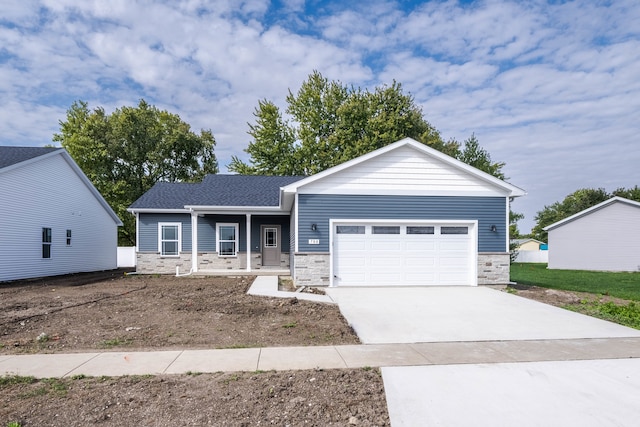 view of front facade featuring a garage