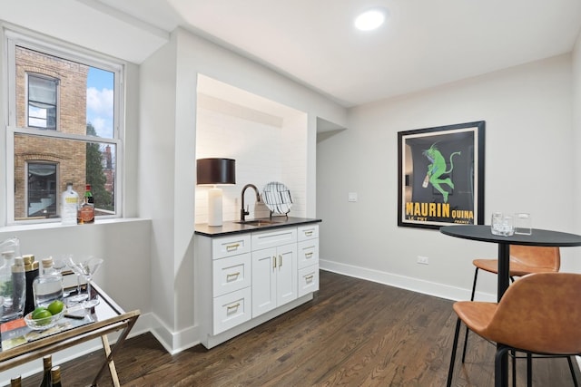 1407 N Hoyne Ave, Chicago, IL 60622 - dining area with dark wood-style flooring