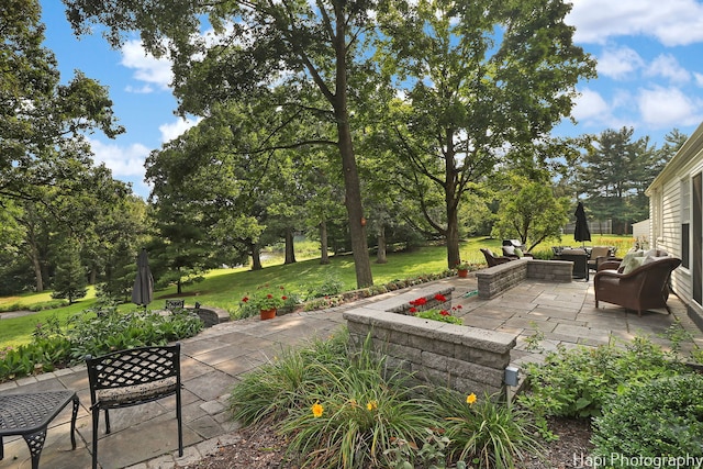 view of patio with outdoor lounge area